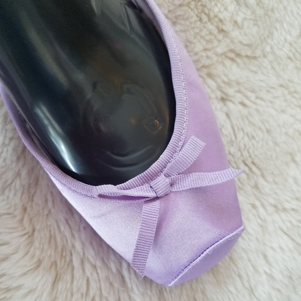 Crabtree and Evelyn boxtoe ballet slippers small